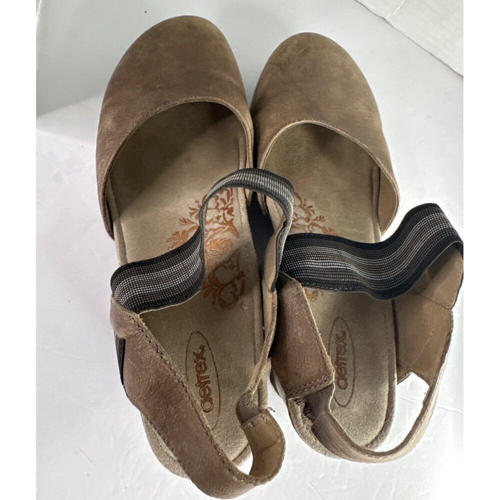 Aetrex Leather Wedge Closed Toe Sandal Open Back TAN Women’s Size 9.5 - Picture 4 of 9